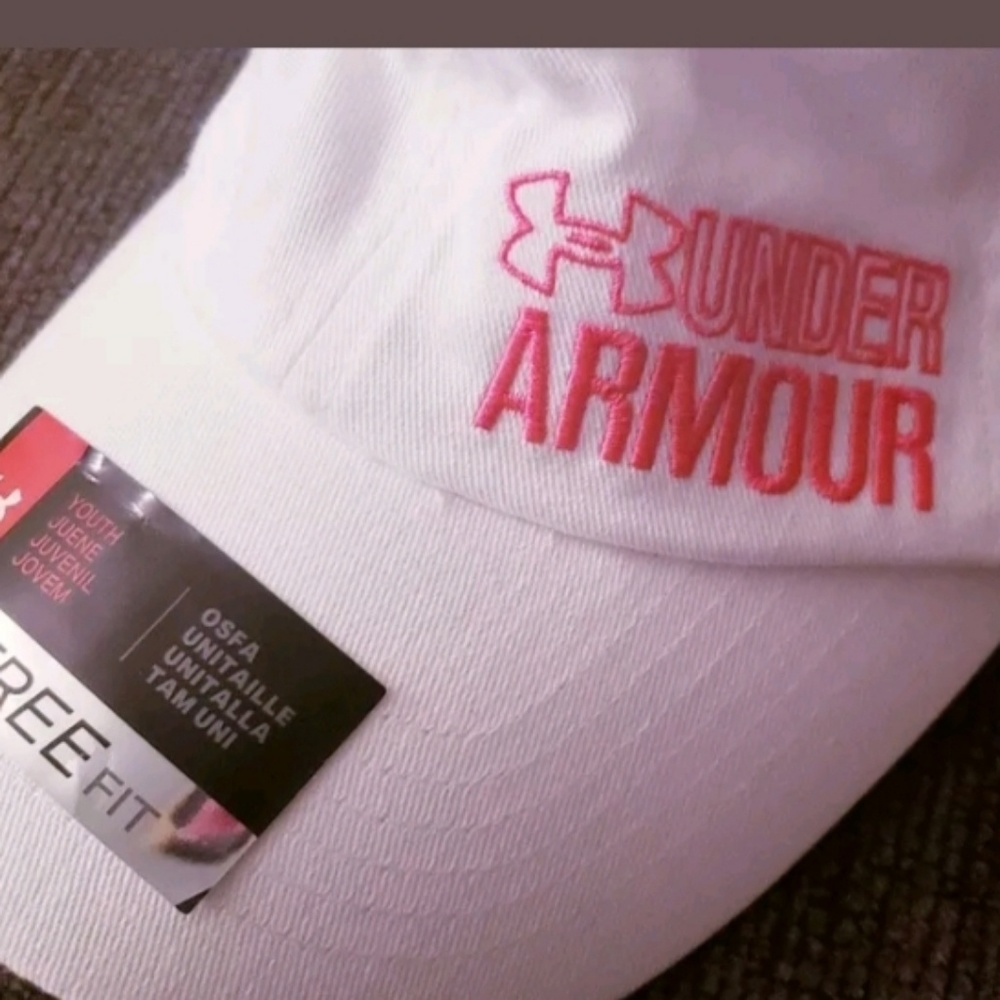 Youth Girls Under Armour hat.